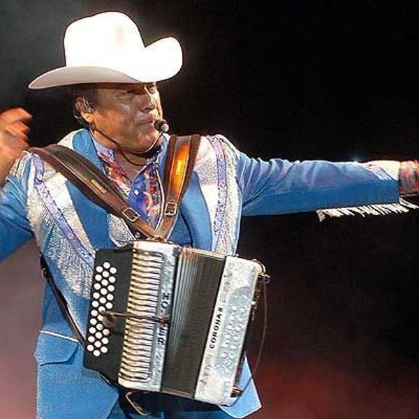 Los Tigres del Norte - Ni Parientes Somos en Vivo